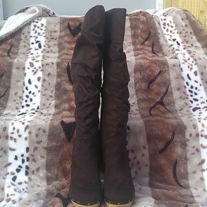 Shoe dazzle knee high heel boots